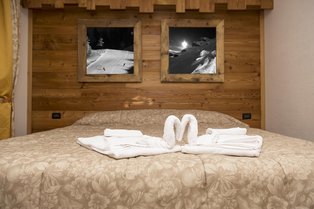 Oulx Hotel Clotes מראה חיצוני תמונה