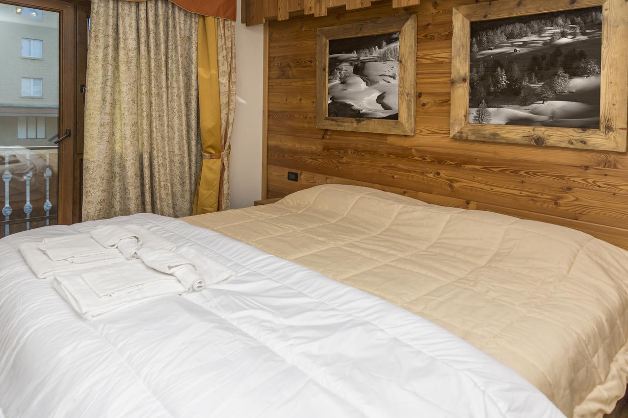 Oulx Hotel Clotes מראה חיצוני תמונה